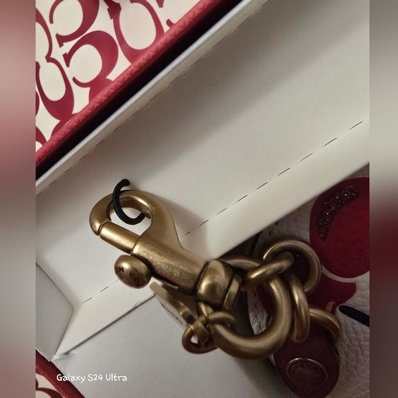 COACH Boxed Cherry Print Leather Heart Coin Purse NIB - Picture 12 of 16